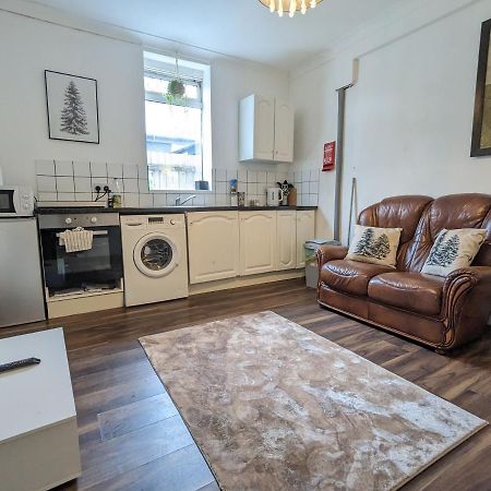 Whitchurch 1 Bedroom Apartment 카디프 외부 사진