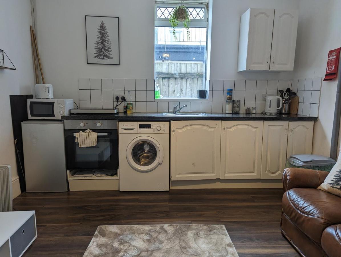 Whitchurch 1 Bedroom Apartment 카디프 외부 사진